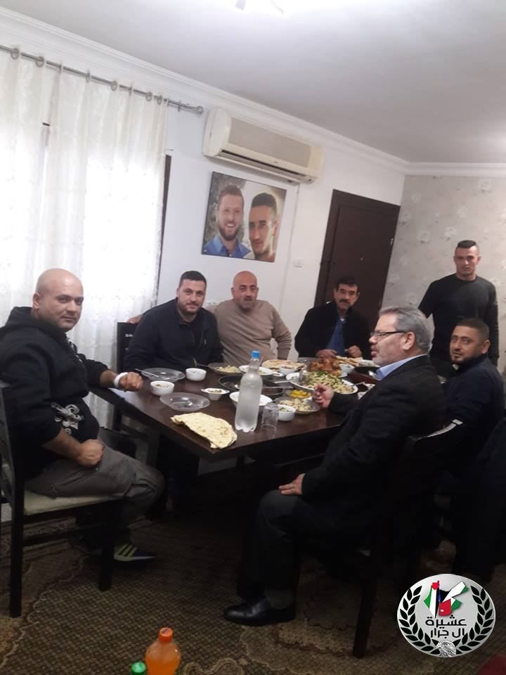 شباب العائله بمنزل ابن العم جرير عبدالرحيم جرار ابوصالح في واد برقين 